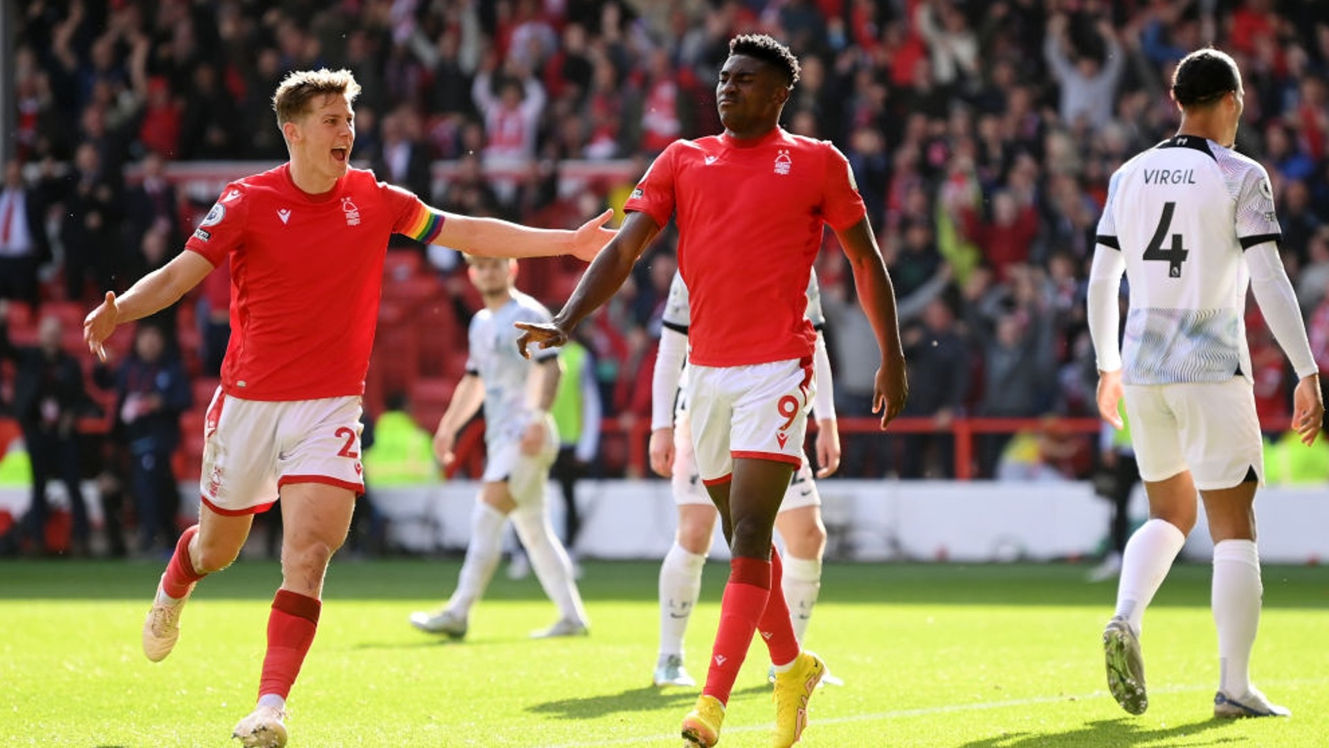 幽默嘲讽自 幽默嘲讽自